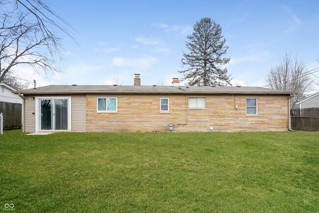 Building Photo - 19 Southlane Dr
