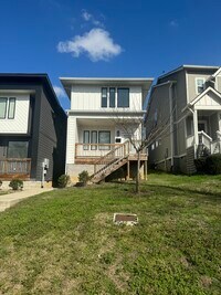 Building Photo - 1822 16th Ave N