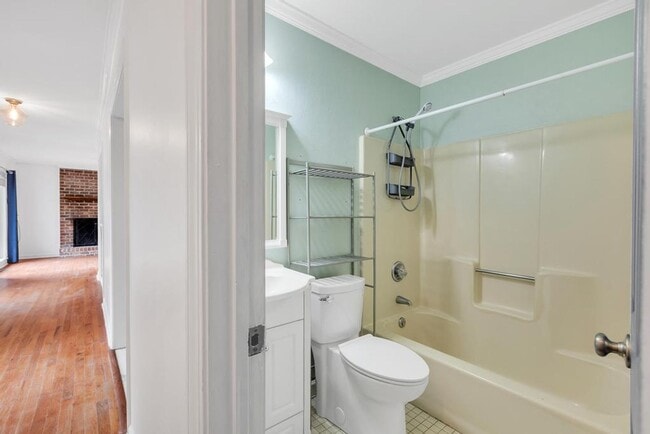 Building Photo - Adorable home located in Southwest side of Jacksonville