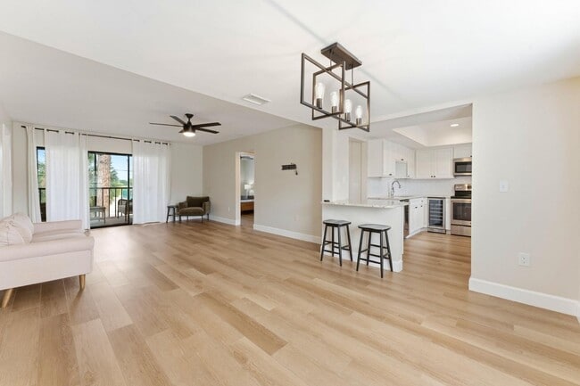 Building Photo - 2431 Heron Terrace