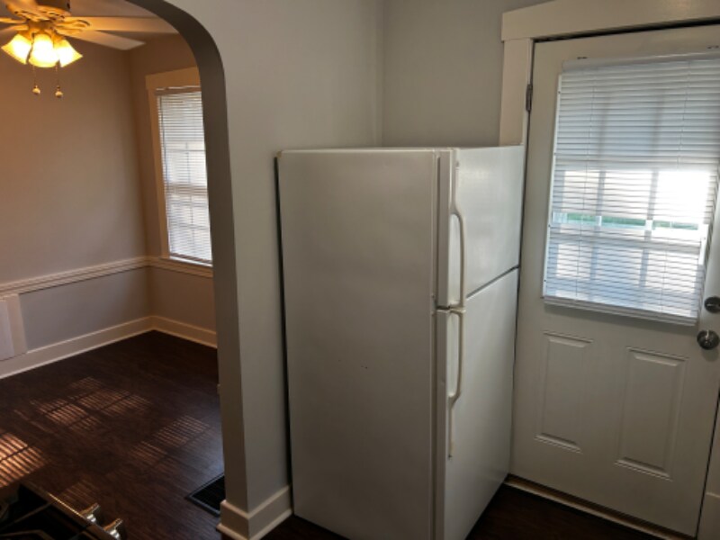 Building Photo - 4014 Springhill Rd