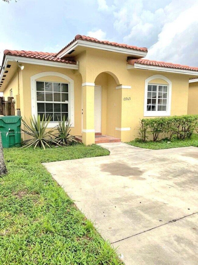 Building Photo - 12263 SW 214 Ln
