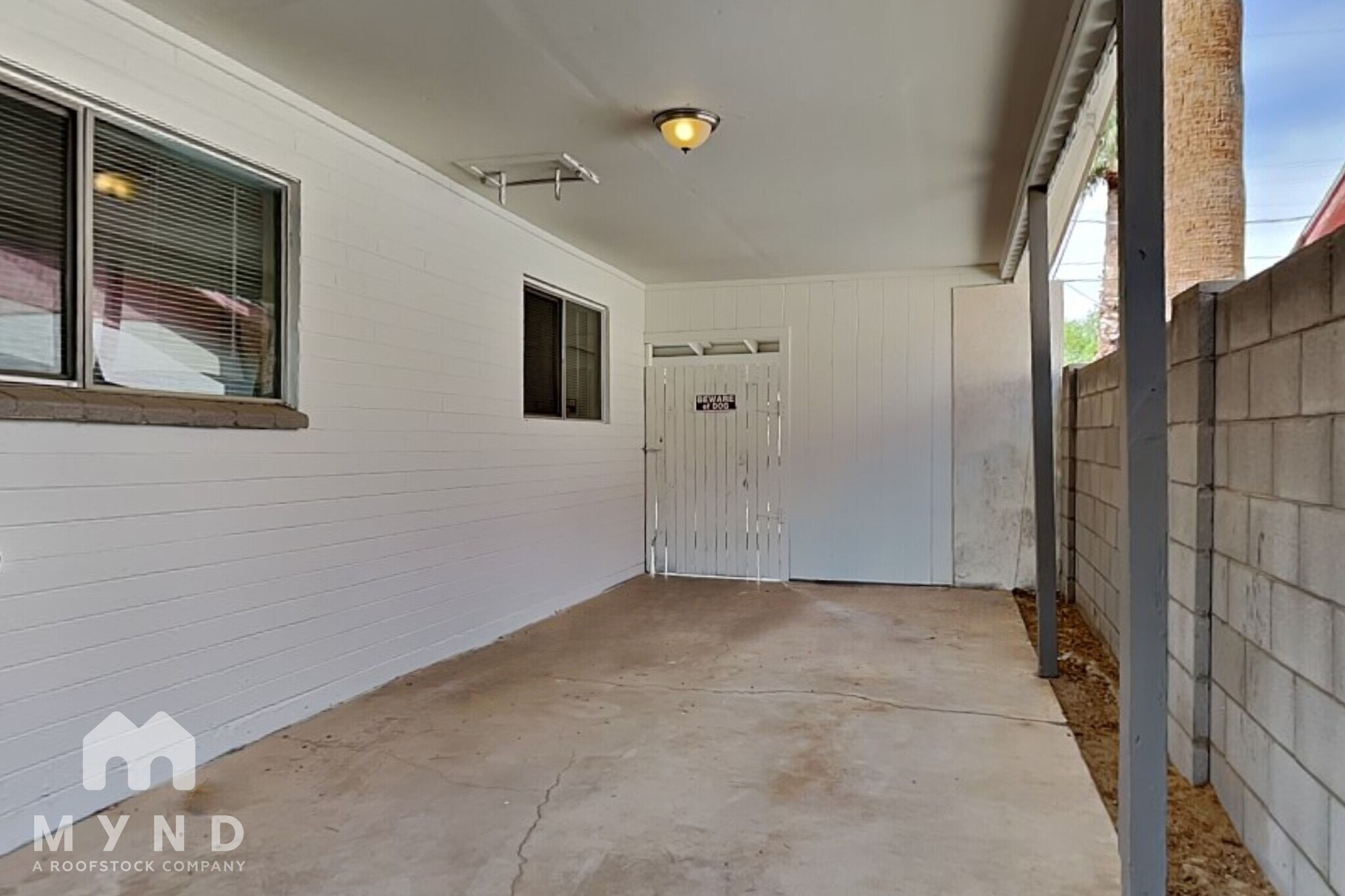 Building Photo - 10948 W 4th St