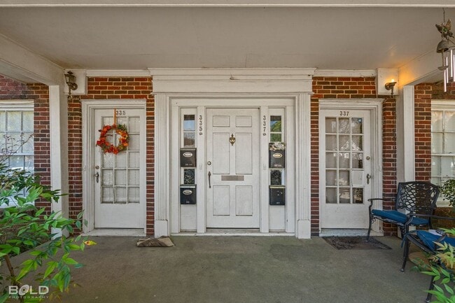 Building Photo - 335 Boulevard-