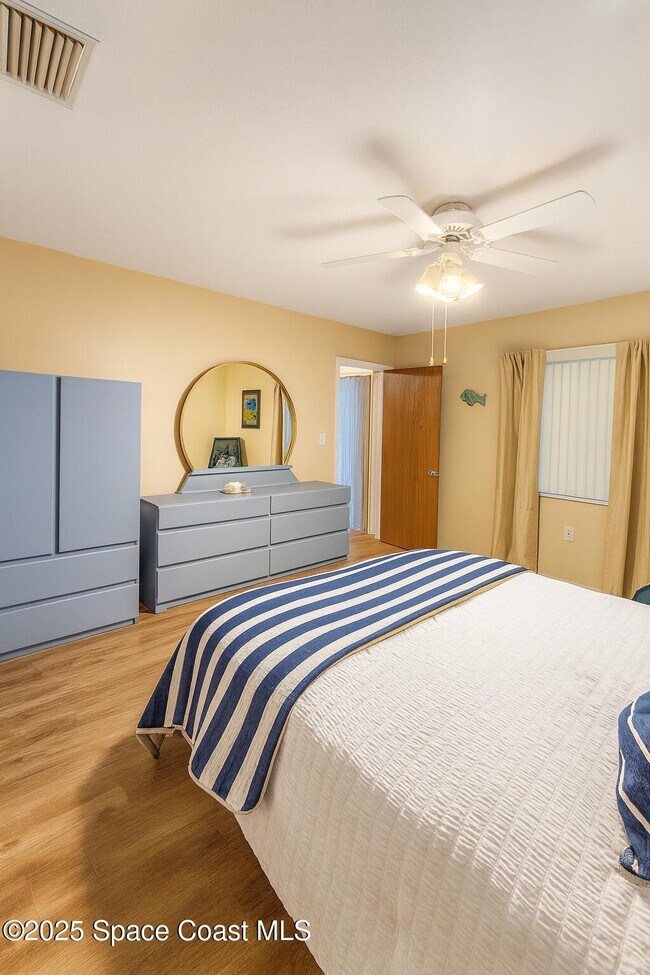 Building Photo - 106 Delvalle St