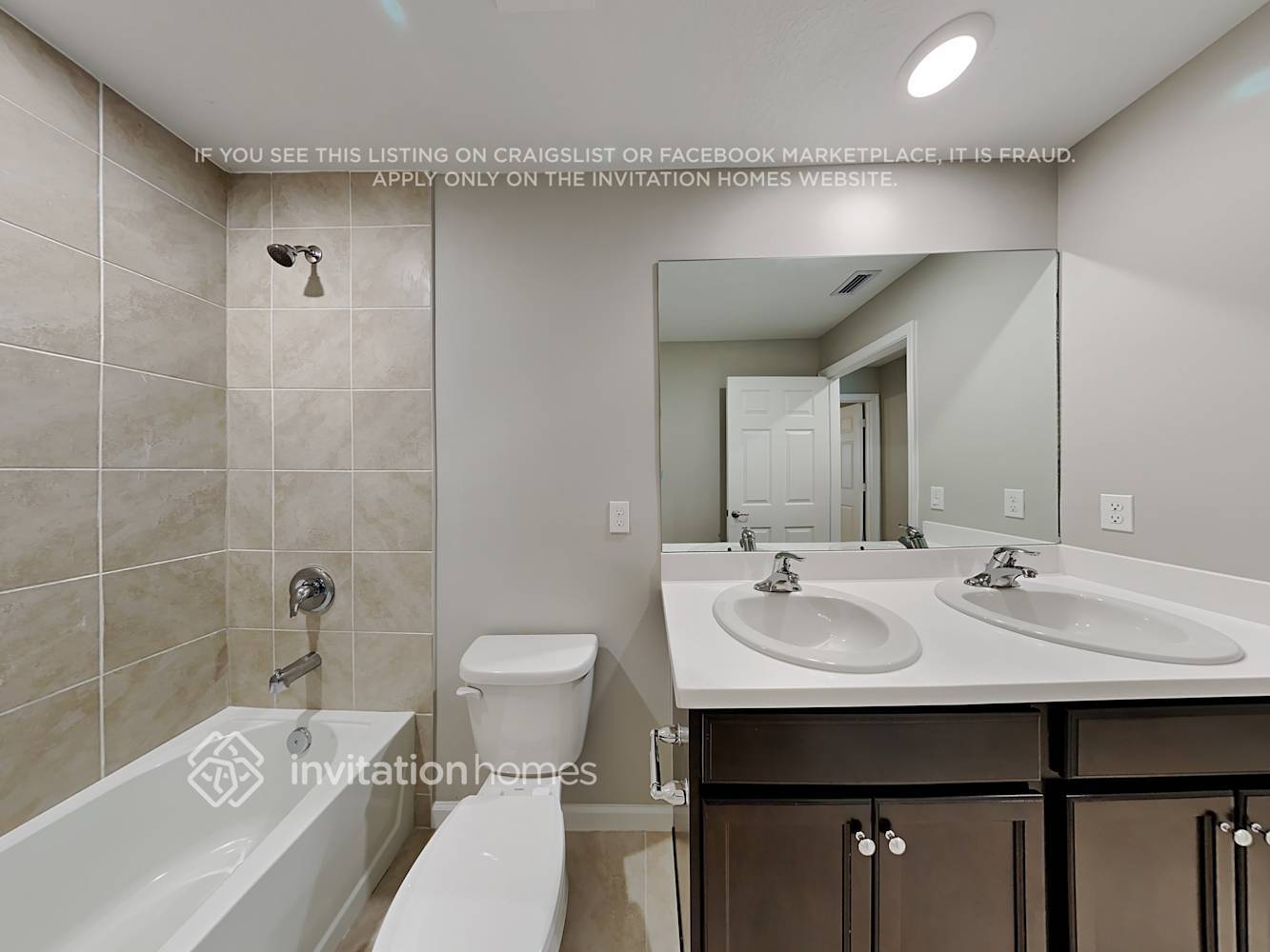 Building Photo - 1192 SW Ithaca St