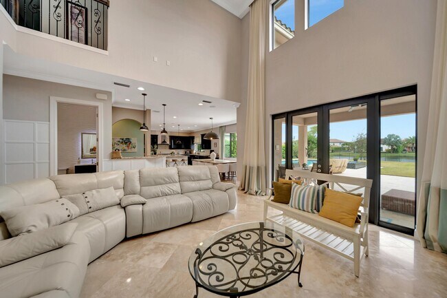 Building Photo - 10302 Sweet Bay Manor