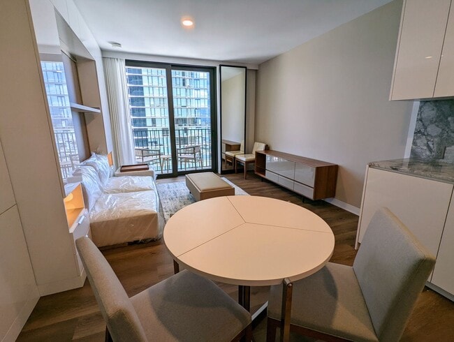 Building Photo - Fully Furnished Ocean View luxurious Studio with 1-Parking and storage at 'A'ali'i