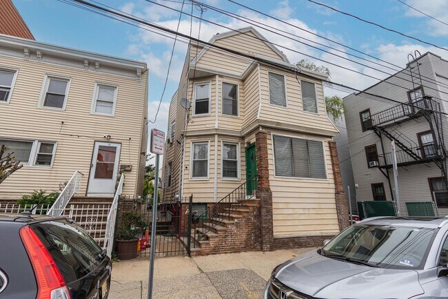 Building Photo - 70 Neptune Ave