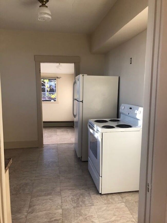 Building Photo - Adorable Jerome Home!! 2 Bedroom 1 Bath Contact Property Pros Property Management