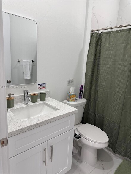 Building Photo - 18 Organ St