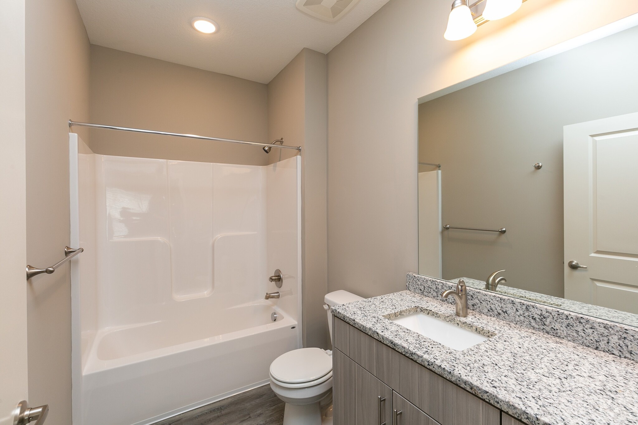 Building Photo - 5511 NE 80th Ter