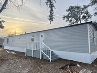 Building Photo - 205 W Conyers Ave