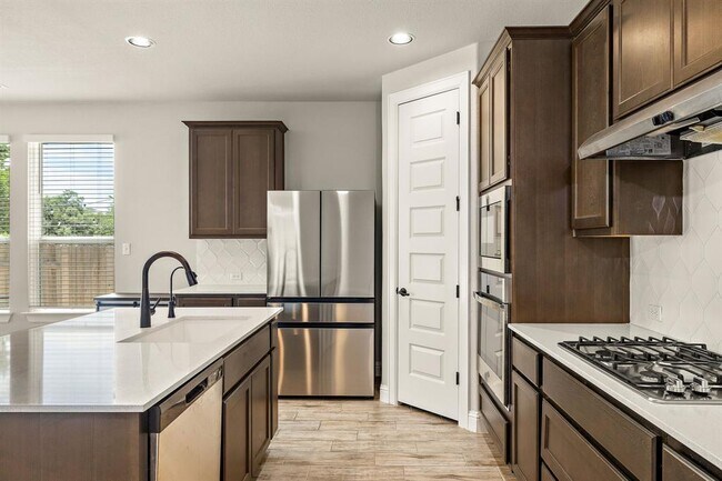 Building Photo - 232 Stone Cyn Dr