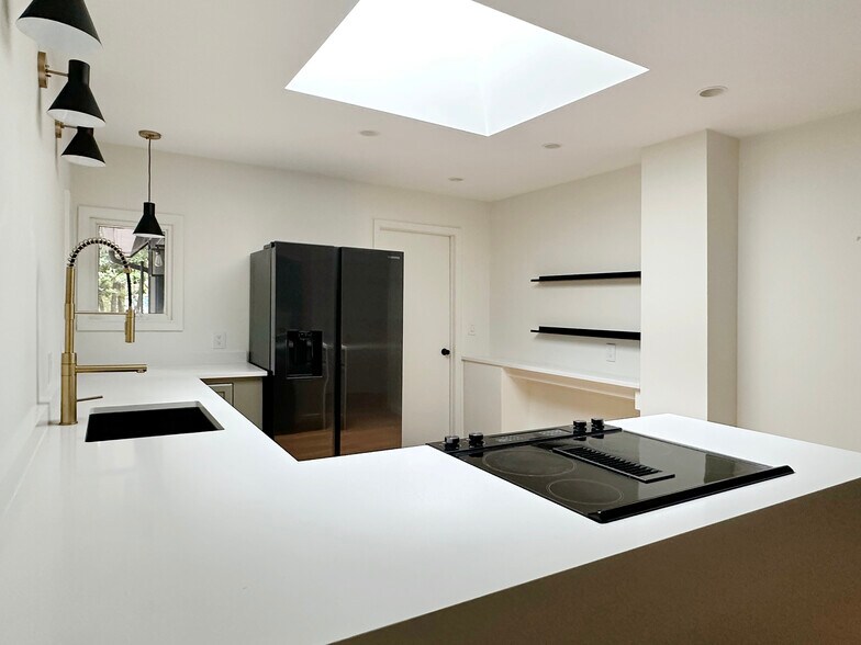 Open kitchen - 4700 Joseph Michael Ct