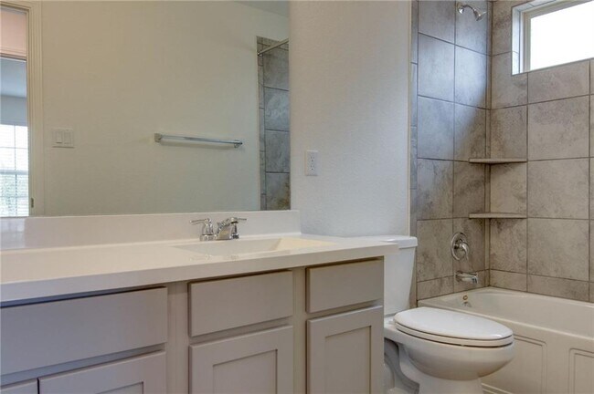 Building Photo - 1320 Chad Dr