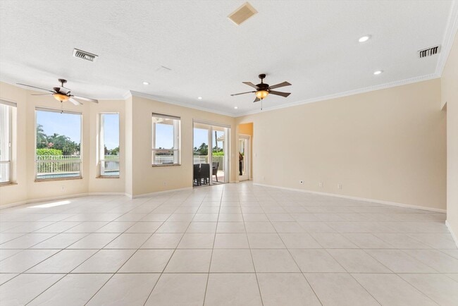 Building Photo - 12348 Clearfalls Dr