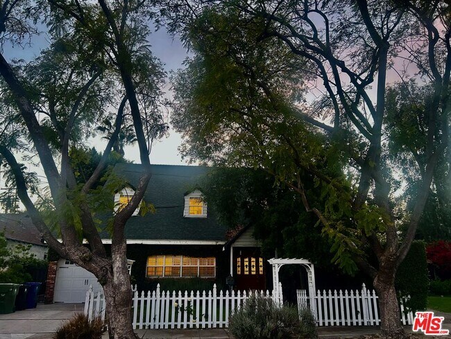 Building Photo - 4309 Gentry Ave