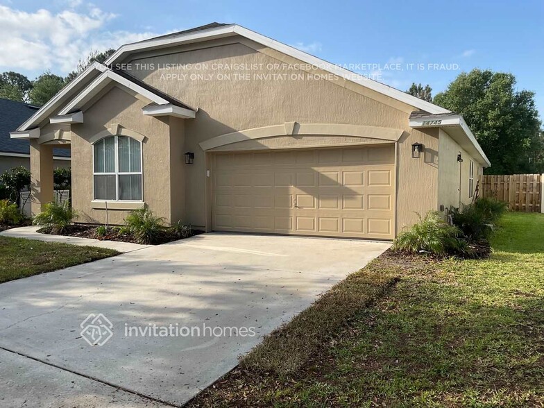 Building Photo - 14745 Falling Waters Dr