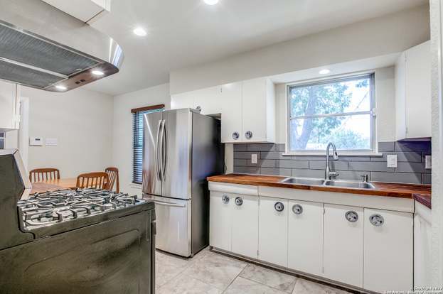 Building Photo - 411 Dresden Dr
