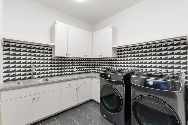 Building Photo - 6273 Piping Rock Ln