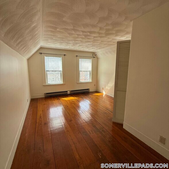 Building Photo - 79 Electric Ave