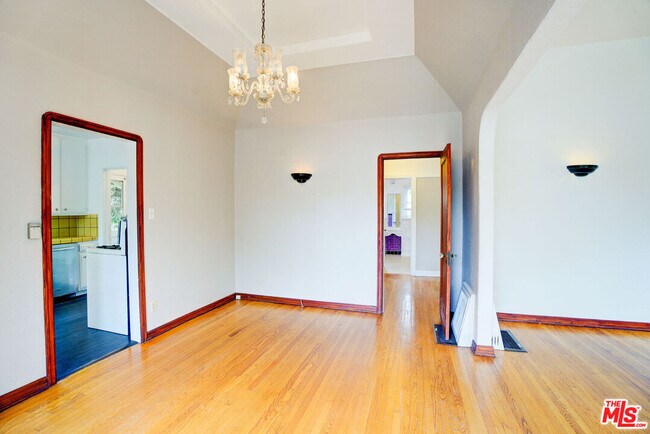 Building Photo - 10372 Tennessee Ave