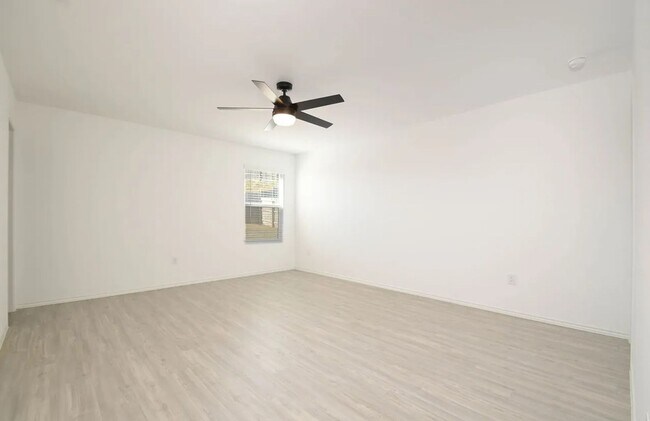 Building Photo - 13424 Homestead Wy