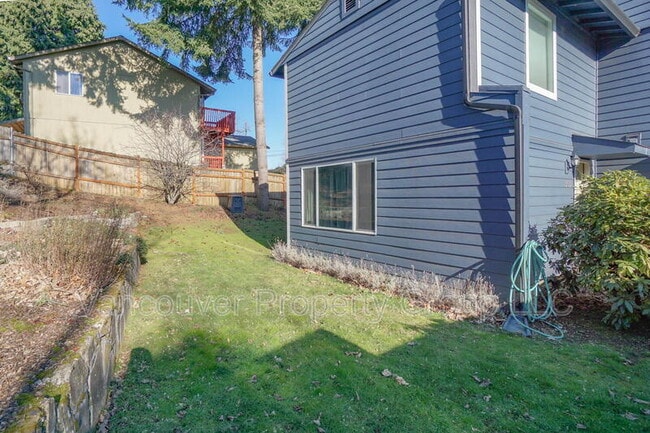 Building Photo - 503 NW 5th Ave