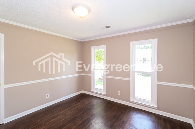 Building Photo - 4124 Glenroy Dr