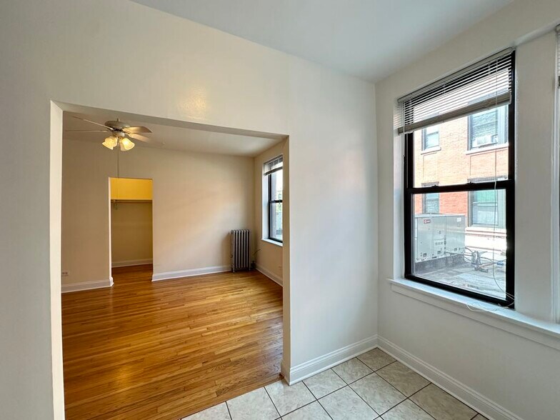 Building Photo - 2737 N Spaulding Ave