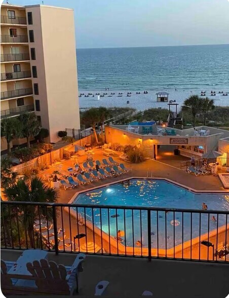 Primary Photo - 8817 S Thomas Dr