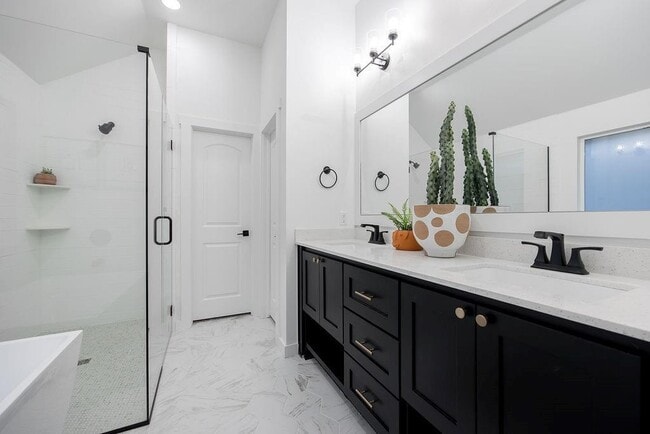 Building Photo - 7917 Behr Dr