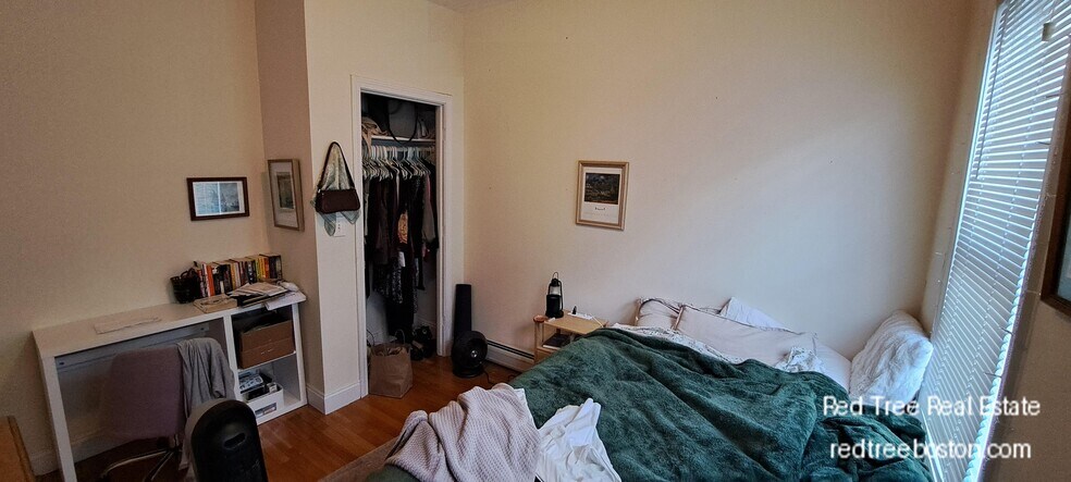 Unit 2 - 143 Hillside St