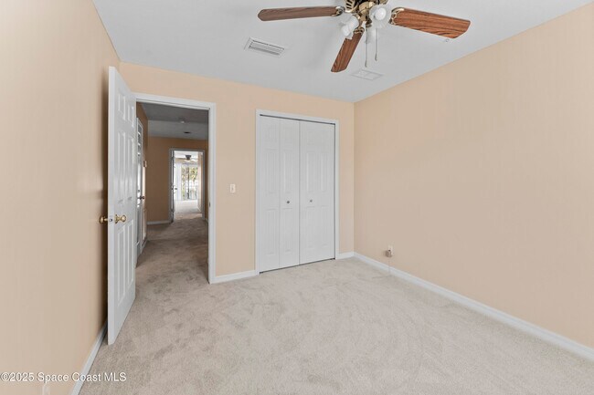 Building Photo - 554 Majorca Ct