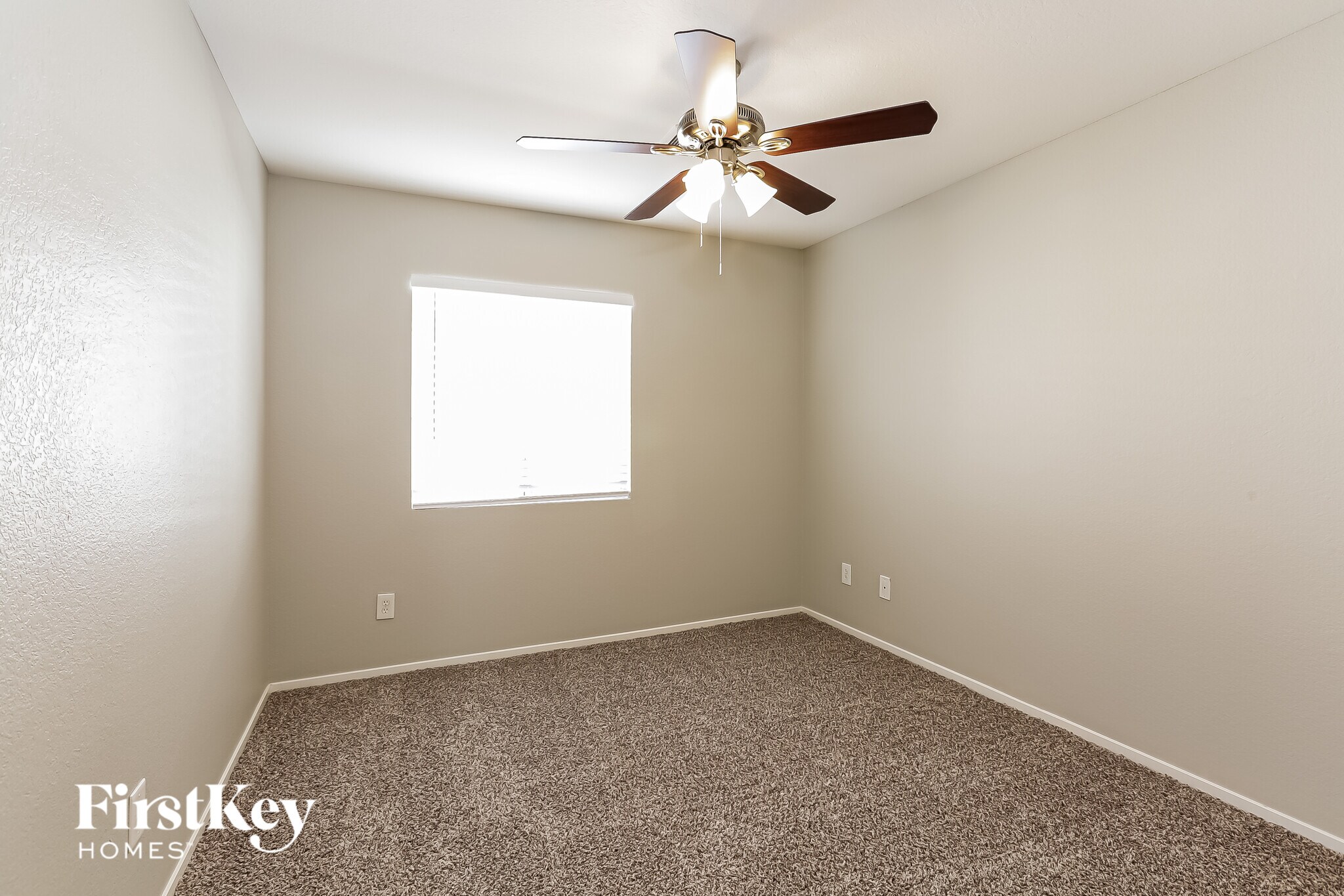 Building Photo - 5217 N Painted Pebble St