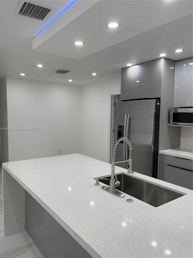Building Photo - 14940 SW 297th St