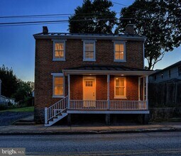Building Photo - 234 N Stratton St