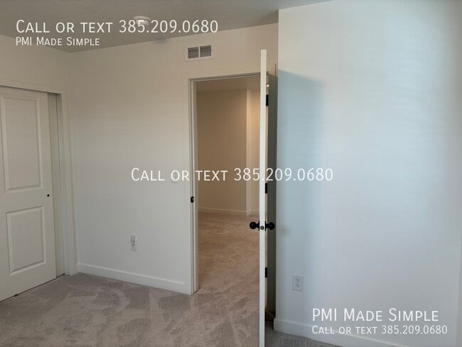 Building Photo - 4140 W Holbrook Way