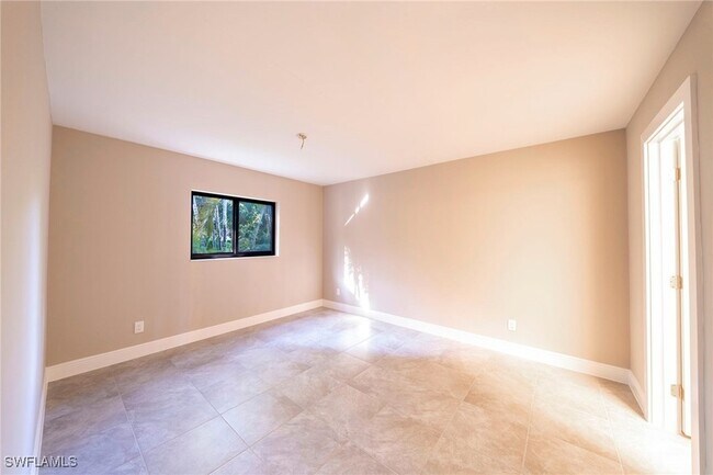Building Photo - 17456 Woodland Trace Dr