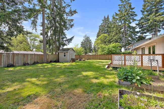 Building Photo - Charming 3-Bed Rental Home in Olympia | Pe...