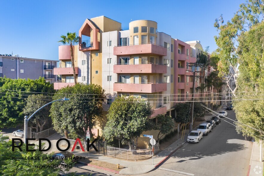 Building Photo - 6700 Franklin Pl