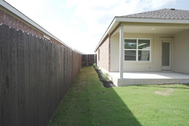 Building Photo - 4108 Rushing Ranch Path