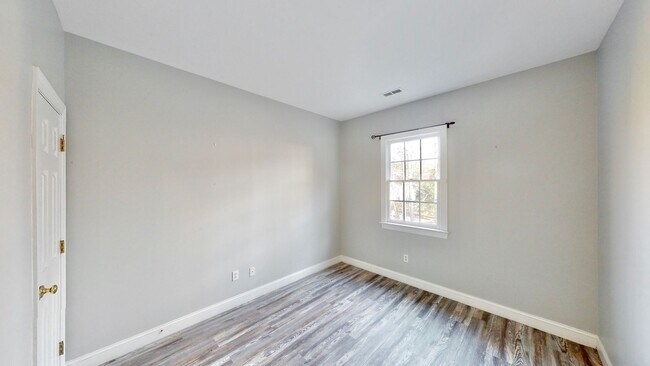 Building Photo - 7819 Red Oaks Trail