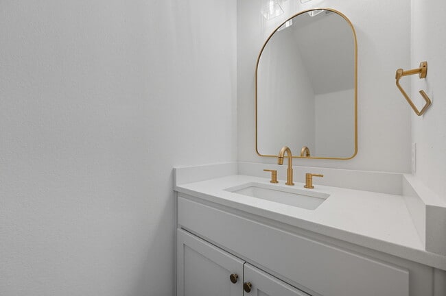 Building Photo - Brand New Custom 3 bedroom home in Granbury!