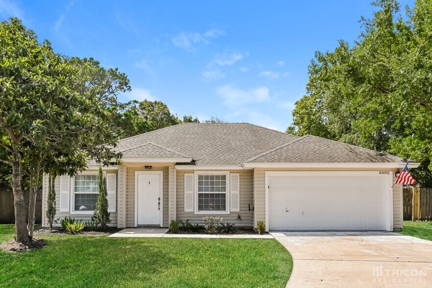 Primary Photo - 84092 St James Ct