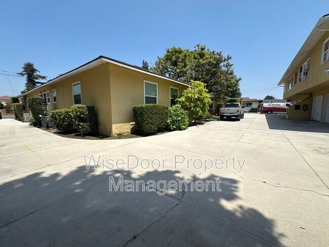 Building Photo - 7838 2nd St