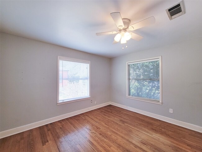 Building Photo - 5536 Aspen St