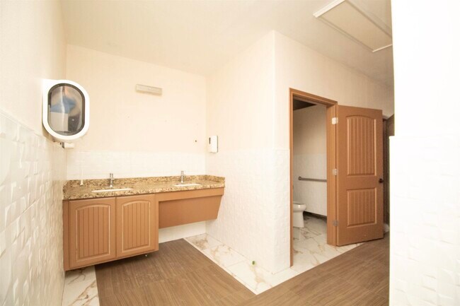 Building Photo - 5029 US-83