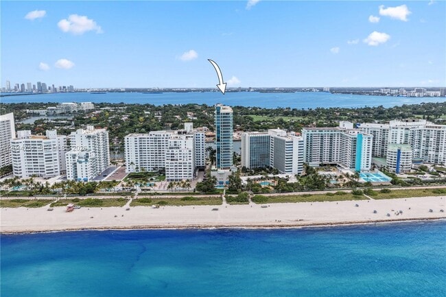 Building Photo - 5025 Collins Ave